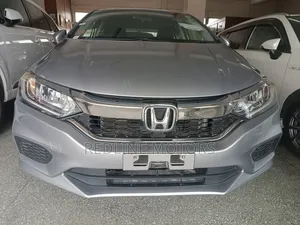 Honda Grace 2018 Silver
