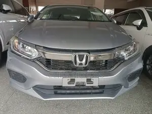 Honda Grace 2018 Silver