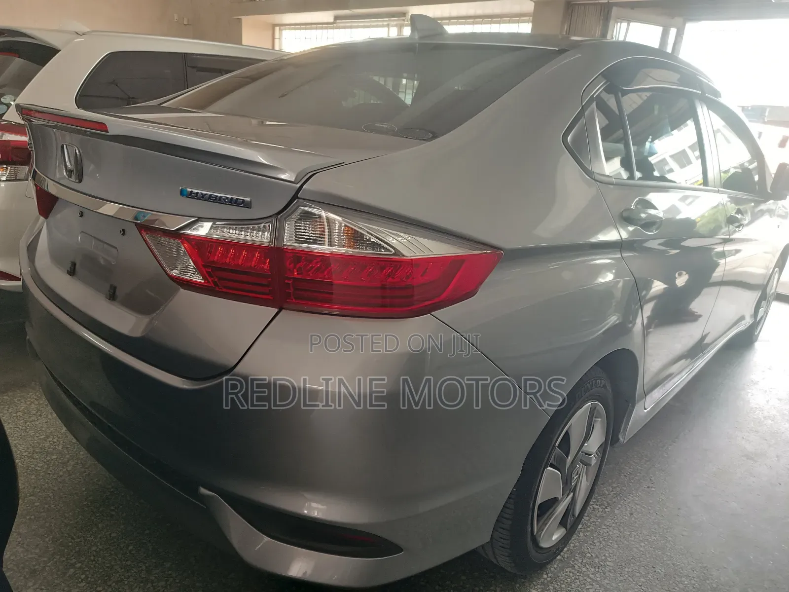 Honda Grace 2018 Silver