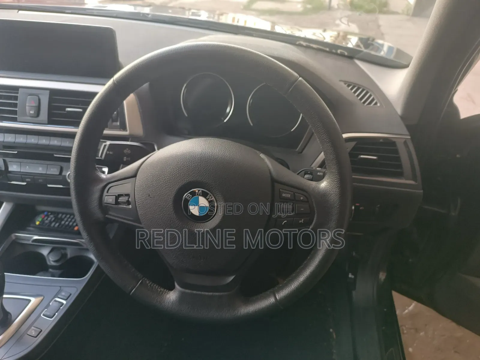 BMW 118i 2018 Black