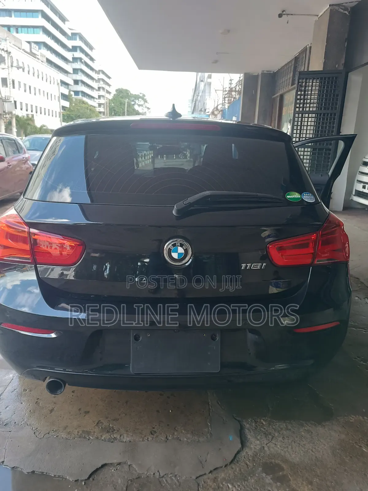 BMW 118i 2018 Black