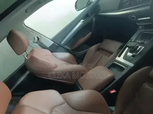 Audi Q5 2018 Blue