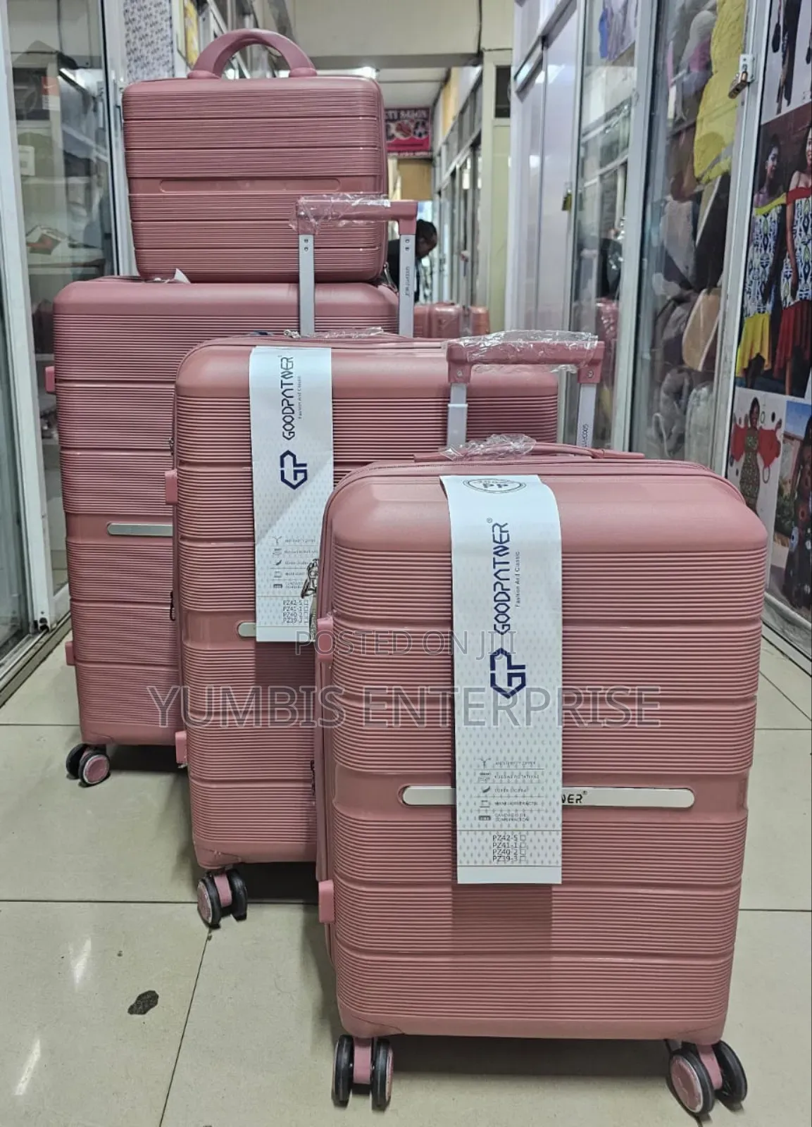 4 in 1 Rubber Unbreakable Suitcase Sets Size 1 KSH 9500