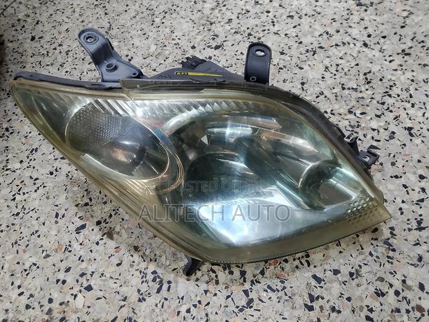 Toyota Ist 2005 Headlight Xenon