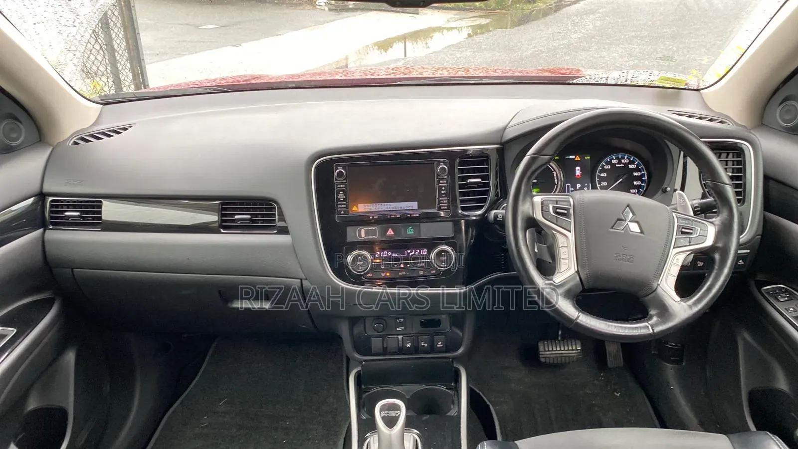 Mitsubishi Outlander 2.0 PHEV AWD 2018 Red
