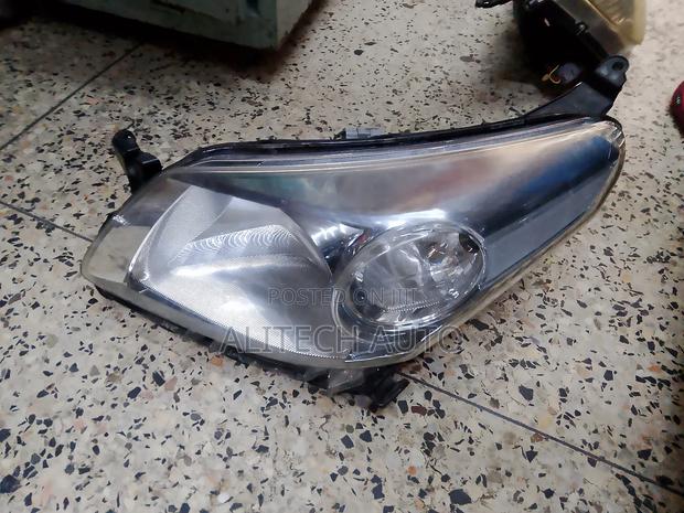 Headlight Toyota Ist 2010 Xenon