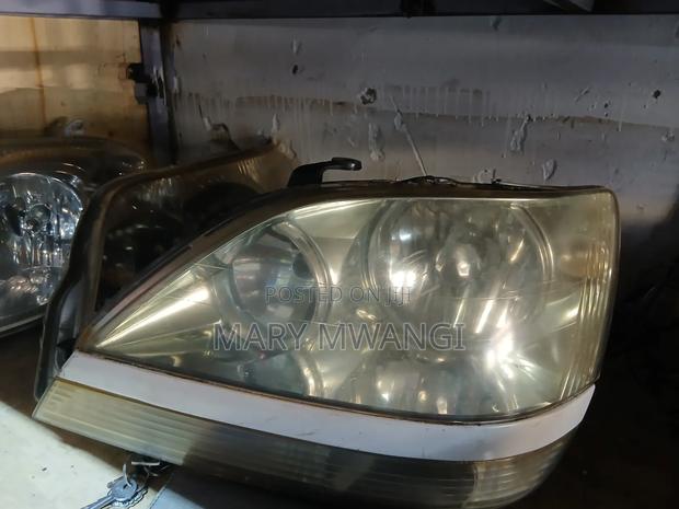 Harrier 2000-2005 Old Model Headlight - main view