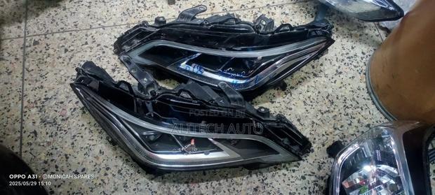 Toyota Crown 2018 Headlight Xenon