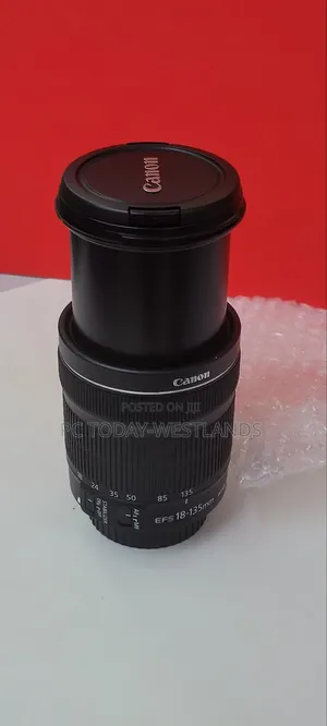 Canon Ef-S 18-135mm F/3.5-5.6 Is Zoom Lens for Canon DSLR