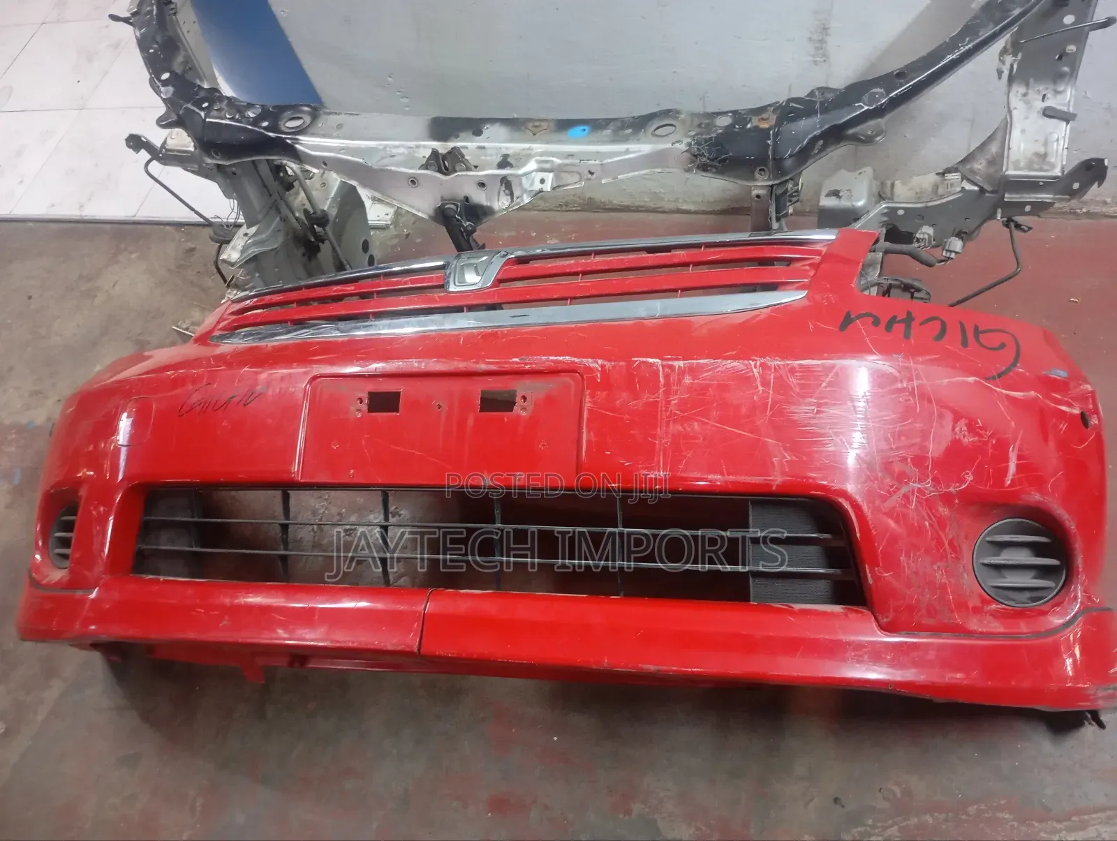 Raum 2005 Front Bumper