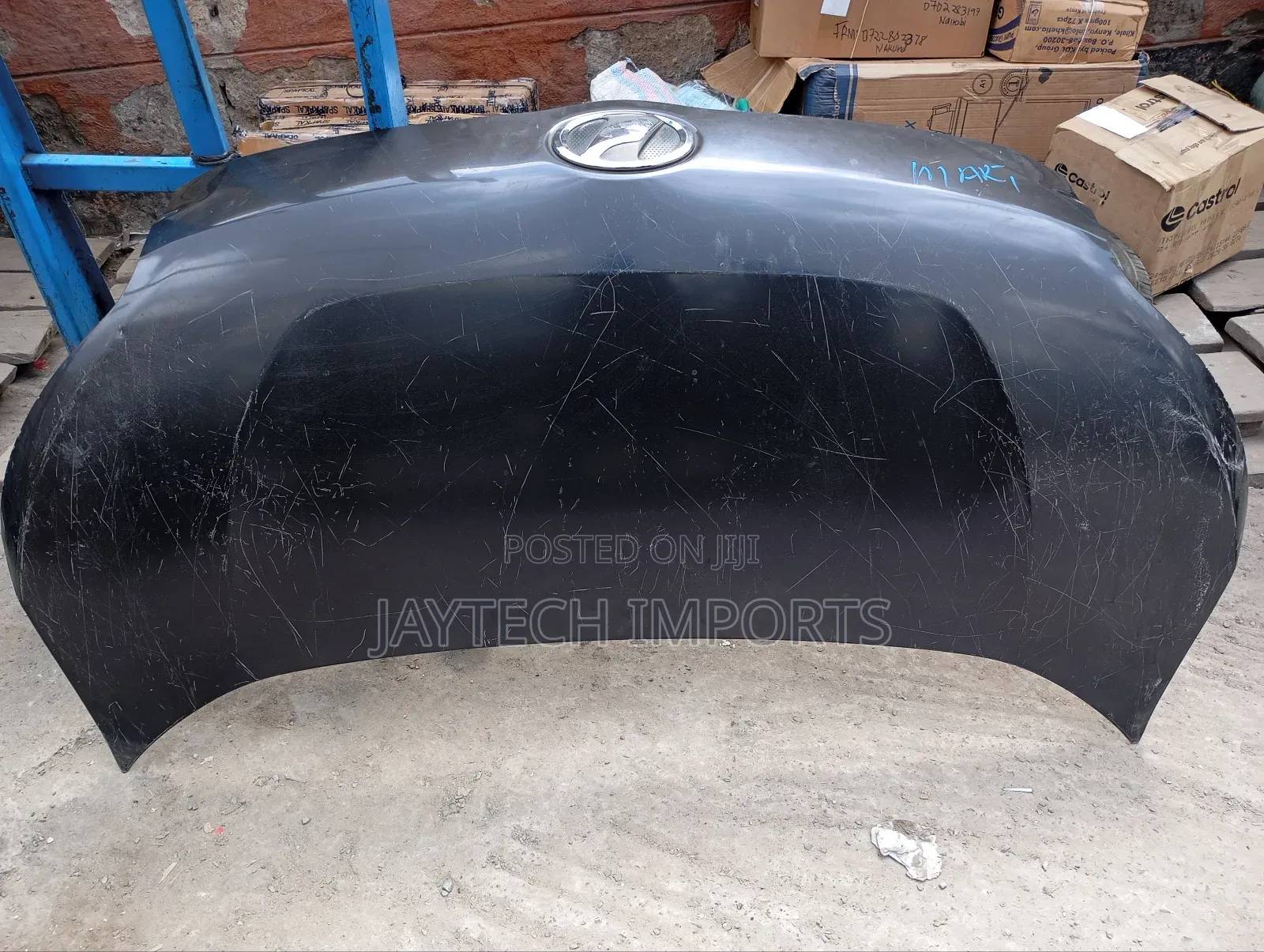 Voxy 2008 Bonnet