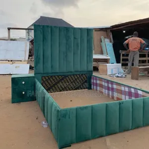 5x6 Green Vertical Tufted Chester Bed Frame With 2 Sideboxes