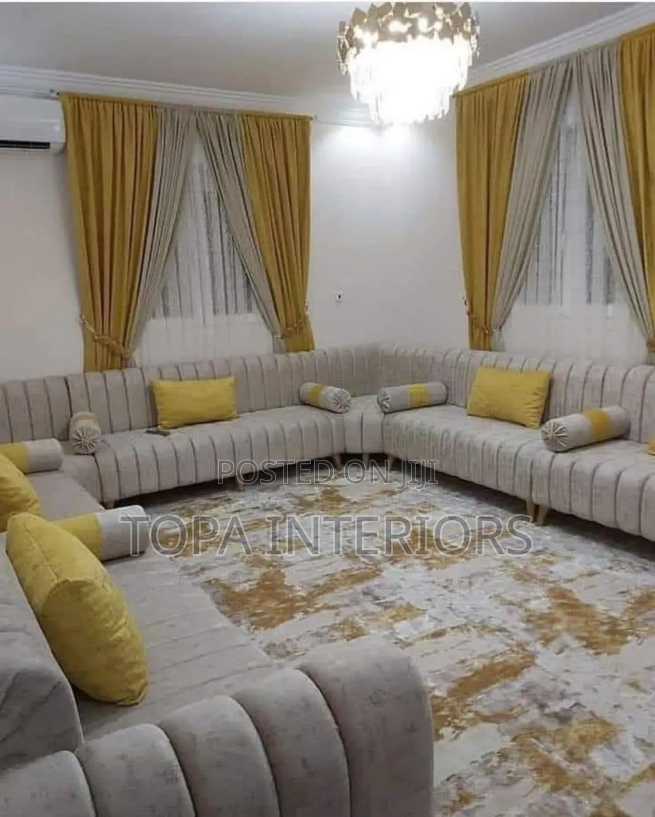 Living Room Decor Window Curtains to Match the House Theme