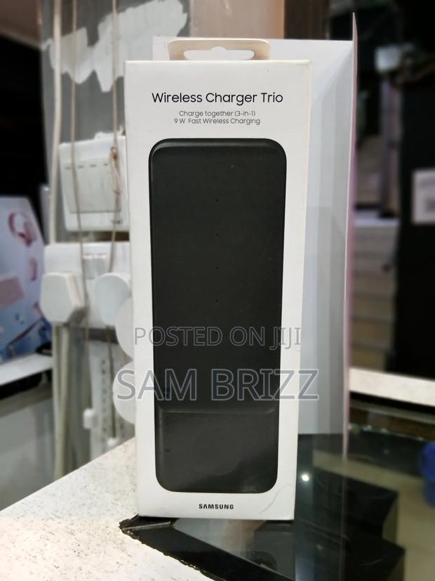 Samsung Wireless Charger Trio - main view