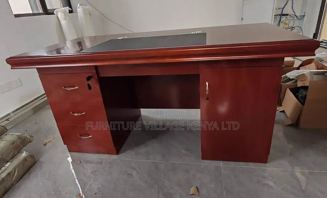 Office Desk: Director's Boss Writing Mahogany Table -1200mm