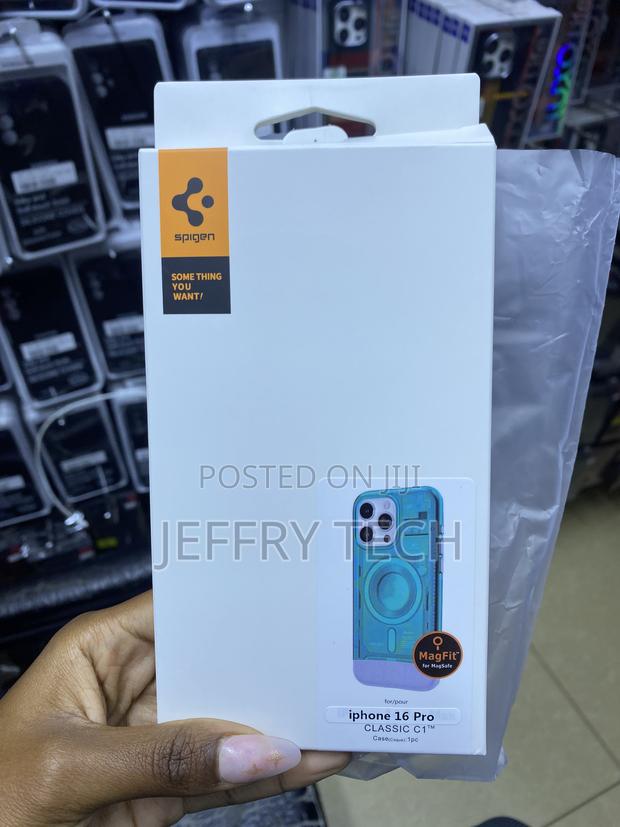 Skippe Spigen for iPhone 16 Pro Tough Armor Magsafe Case - main view