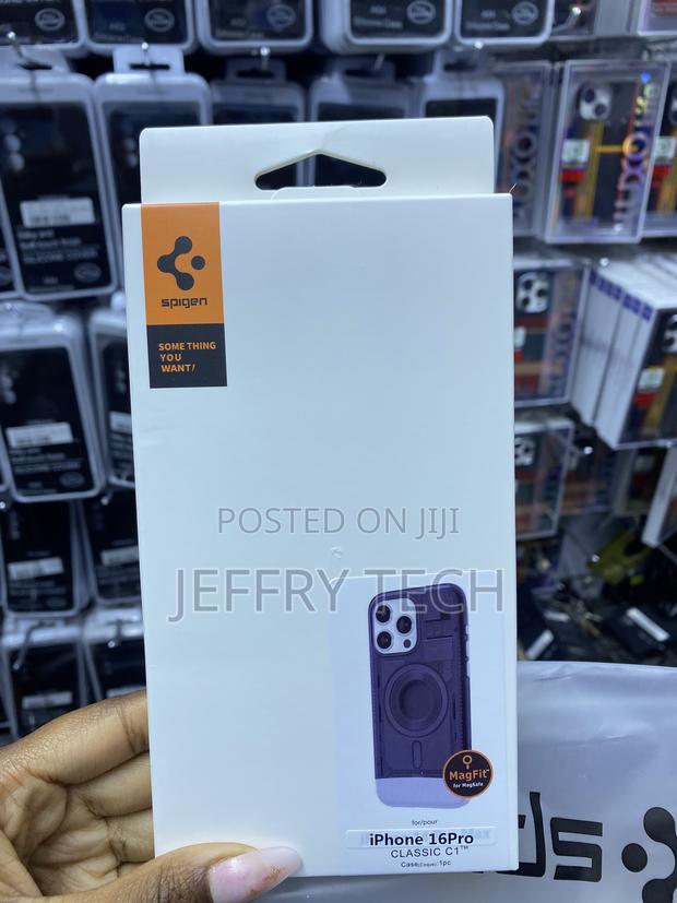 Stries Spigen for iPhone 16 Pro Tough Armor Magsafe Case - main view