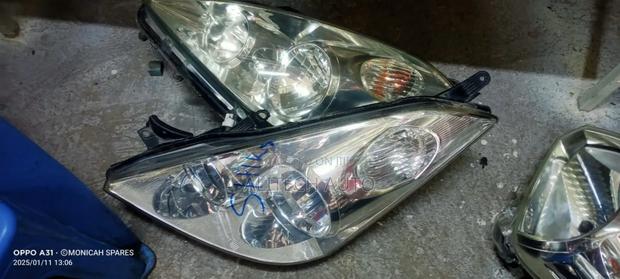 Toyota Wish 2003 Headlight Nonxenon