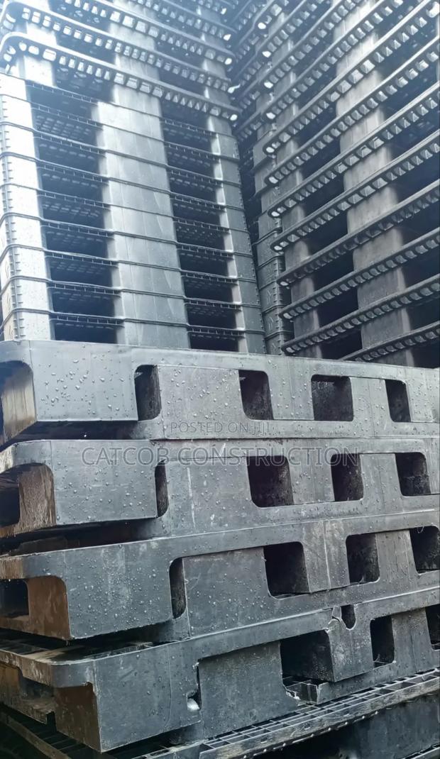 Plastic Pallets Durable  Plastic Pallets - thumbnail 2