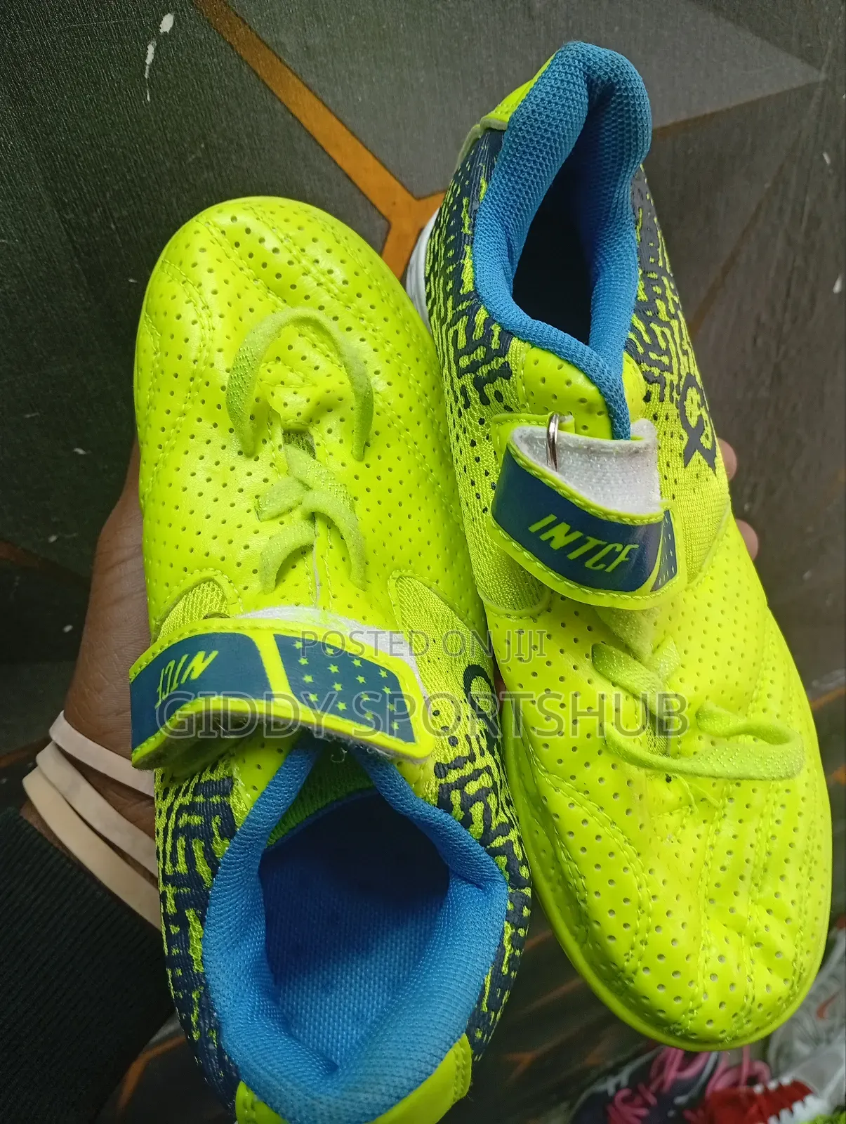 Kids Football Trainers