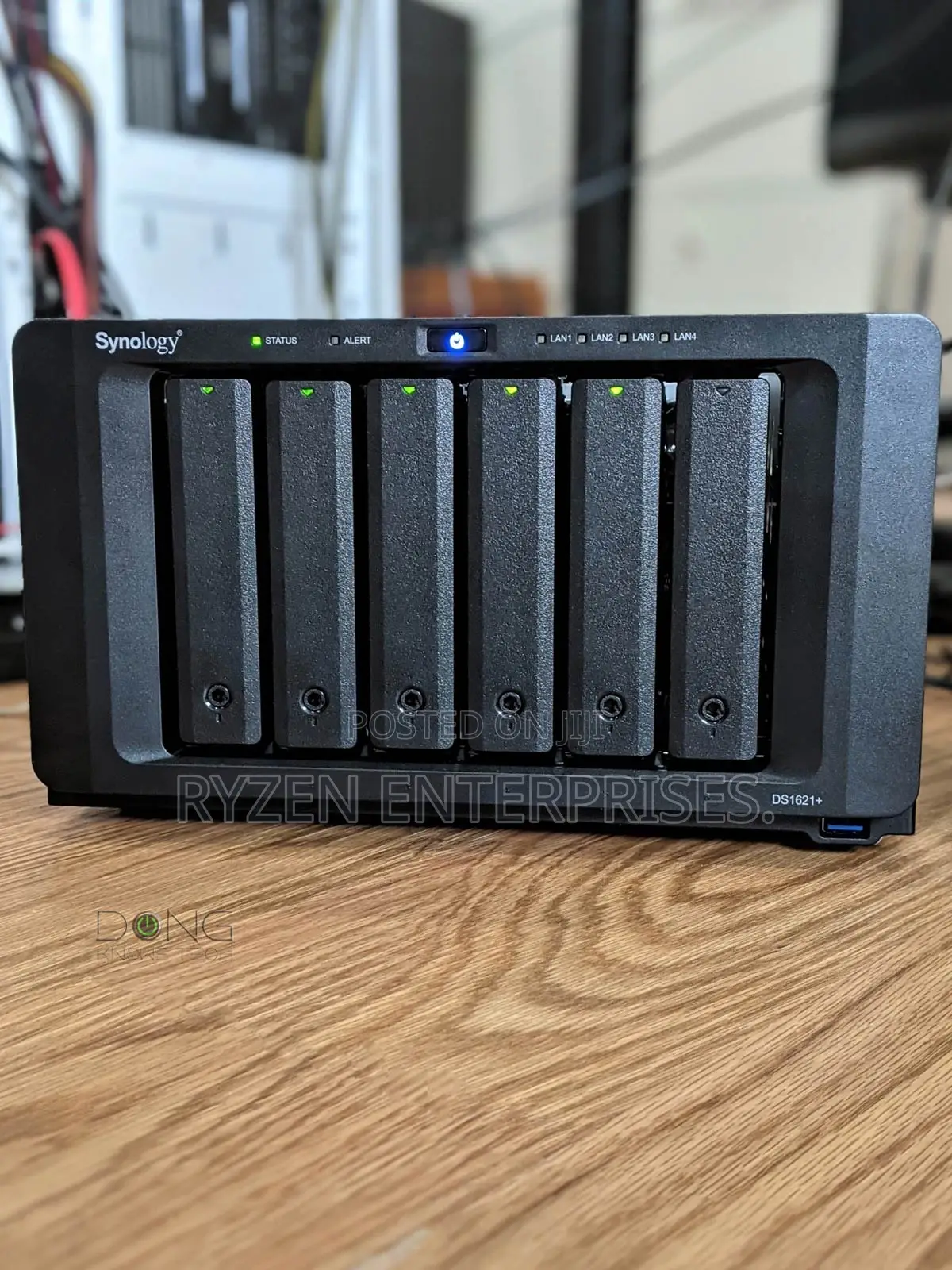 Ugreen Nasync Dxp6800 Pro 6-bay Network Attached Storage