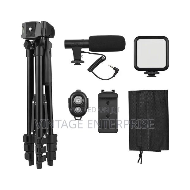 Vlogging Kit With Tripod Stand