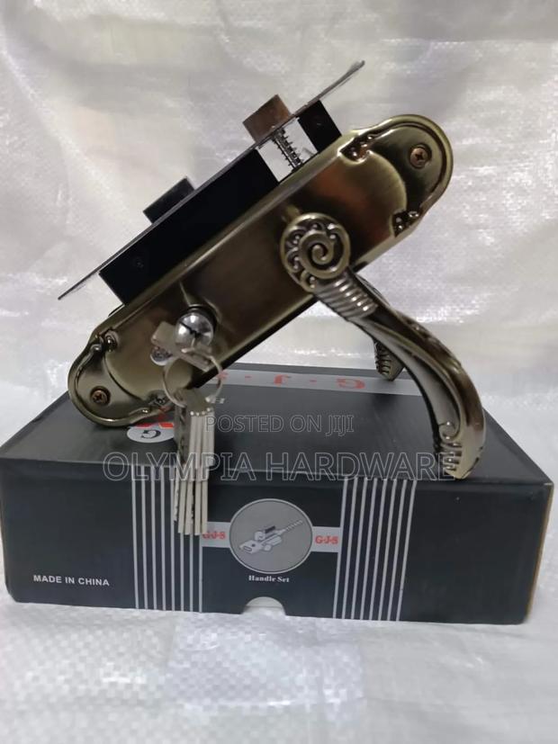 GFL Coffee Door Lock - main view