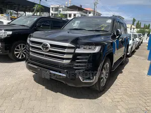Toyota Land Cruiser 3.5 Petrol 4WD 2022 Black