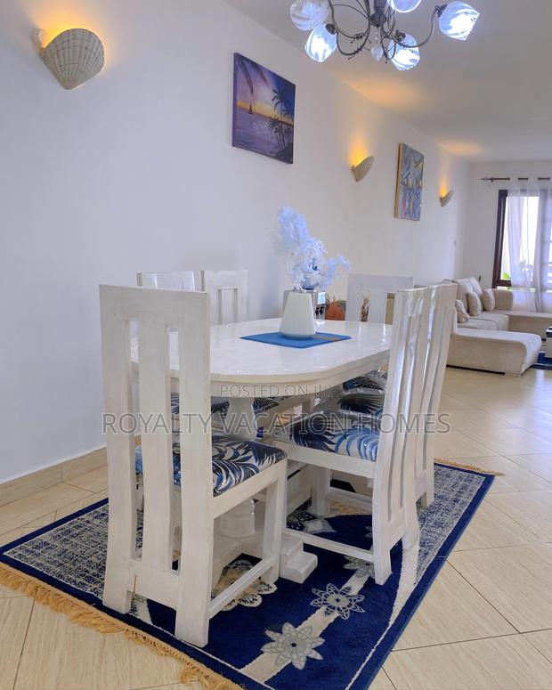 Affordable 2 Br Beach Airbnb Apartment in Mombasa - thumbnail 6