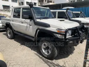 Toyota Land Cruiser 4.5 V8 TD 2019 Off white
