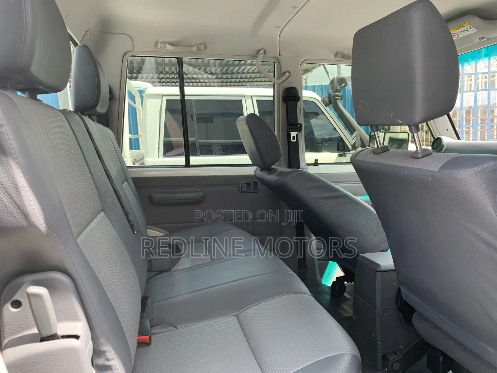 Toyota Land Cruiser 4.5 V8 TD 2019 Off white
