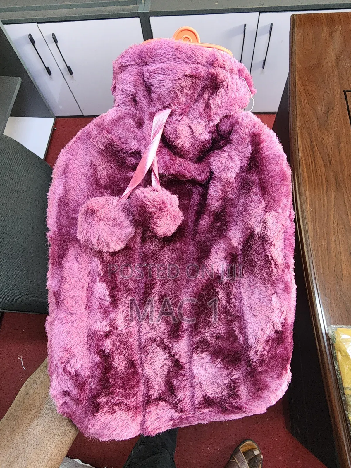 Maroon 2 LTRS Hot Water Bottle
Soft Faux Fur