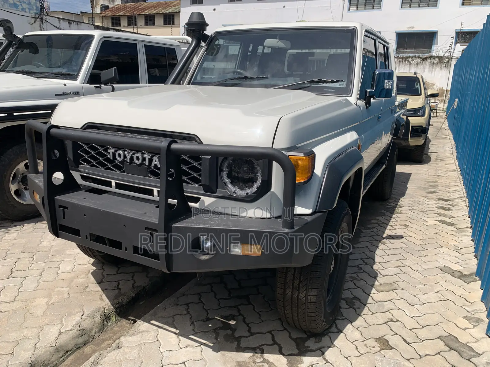 Toyota Land Cruiser 4.5 V8 TD 2018 White