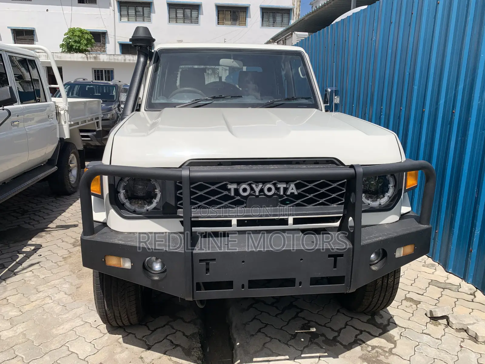 Toyota Land Cruiser 4.5 V8 TD 2018 White