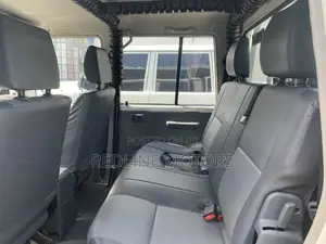 Toyota Land Cruiser 4.5 V8 TD 2018 White