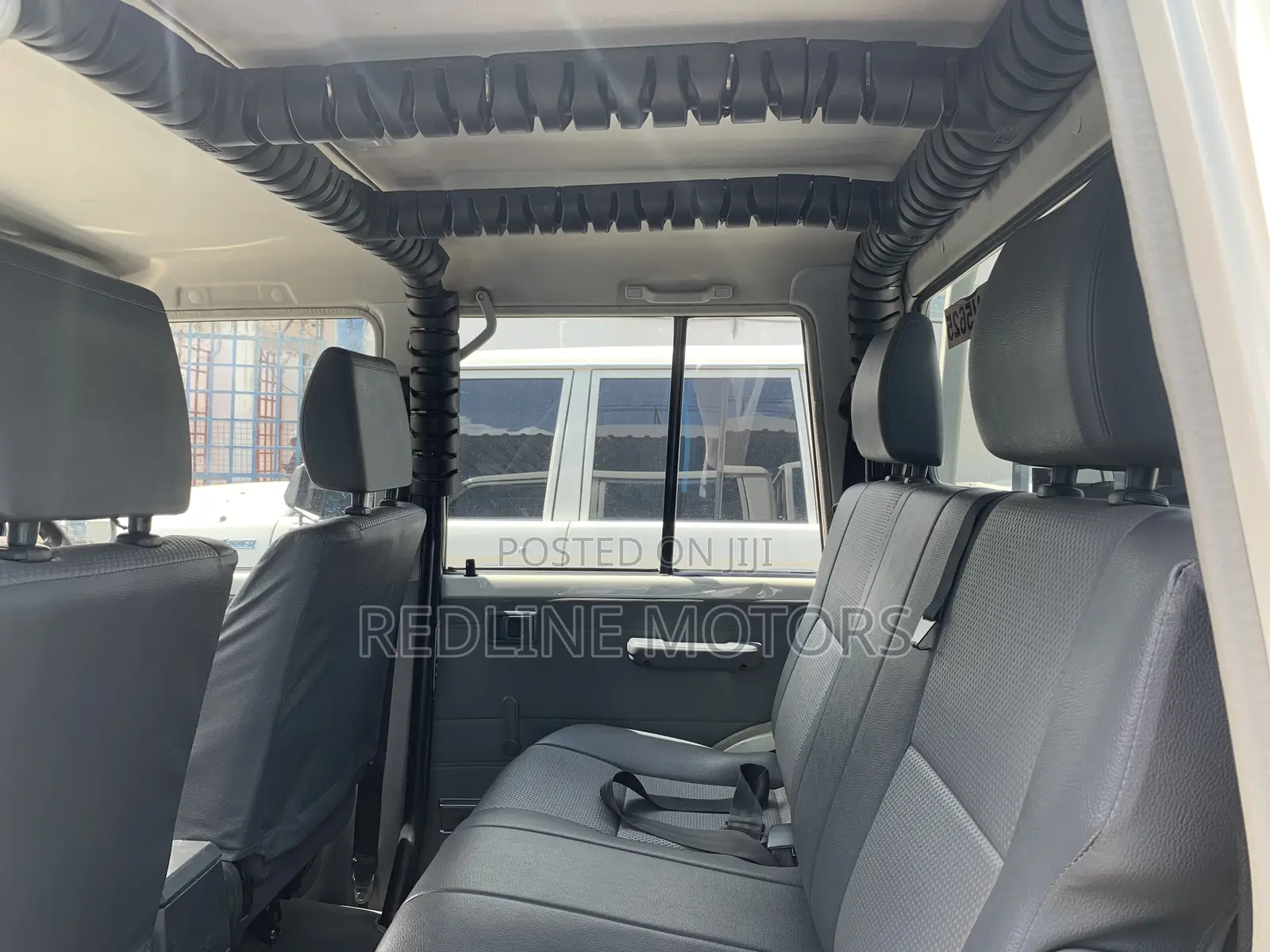 Toyota Land Cruiser 4.5 V8 TD 2018 White