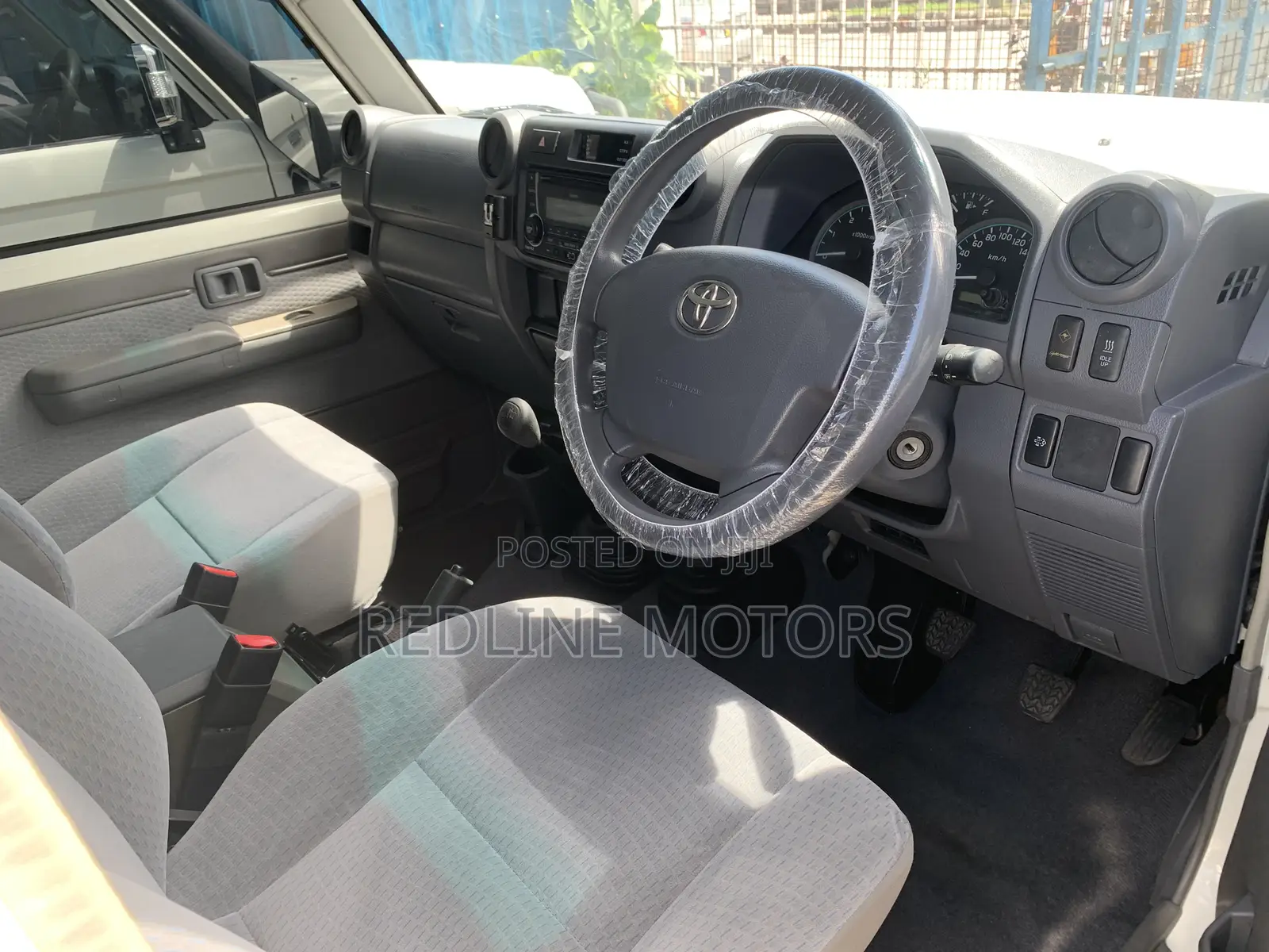 Toyota Land Cruiser 4.5 V8 TD 2019 White