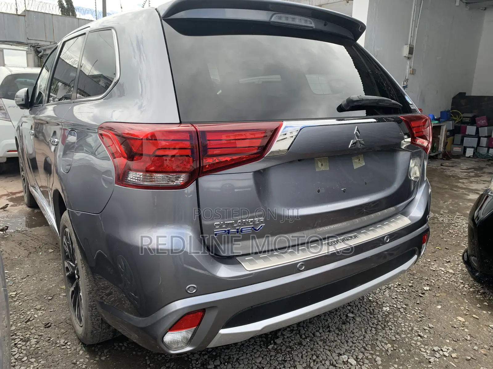Mitsubishi Outlander PHEV 2018 Silver