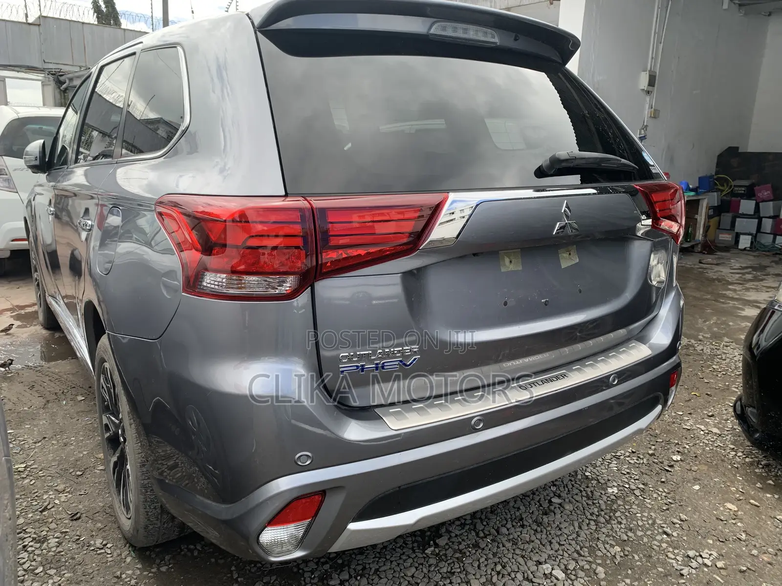 Mitsubishi Outlander PHEV 2018 Silver