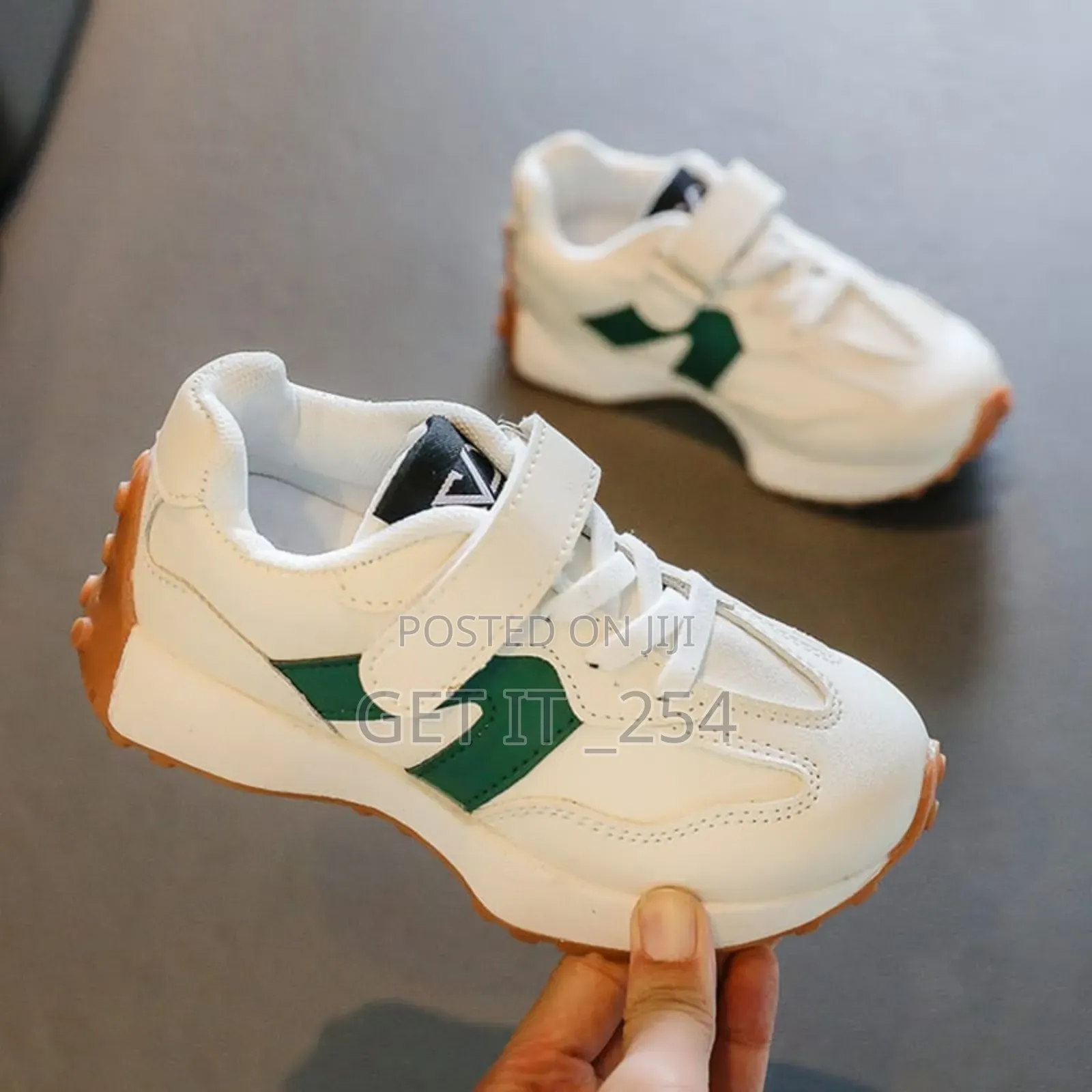 *Kids Nb Sneakers*
*Sizes : 21,22, 23,36,