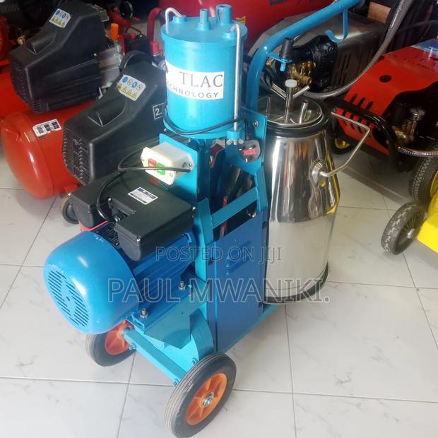 Single Bucket Milking Machine - main view