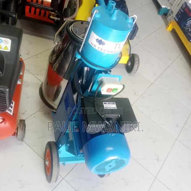 Single Bucket Milking Machine - thumbnail 3