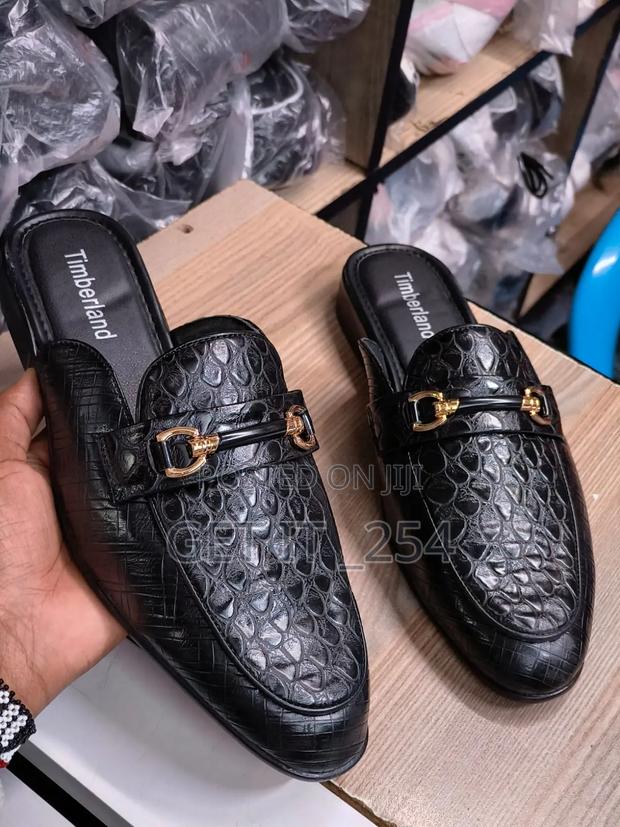 Timberland Mules
40-45
0
Quality 💯 - thumbnail 2