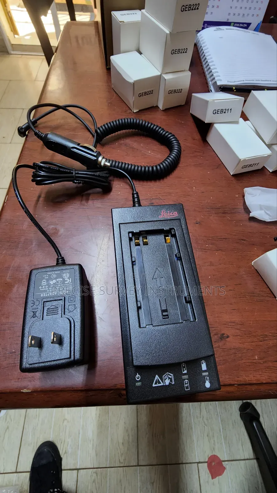 Leica GKL 211 Smart Charger for Geb Battery Model