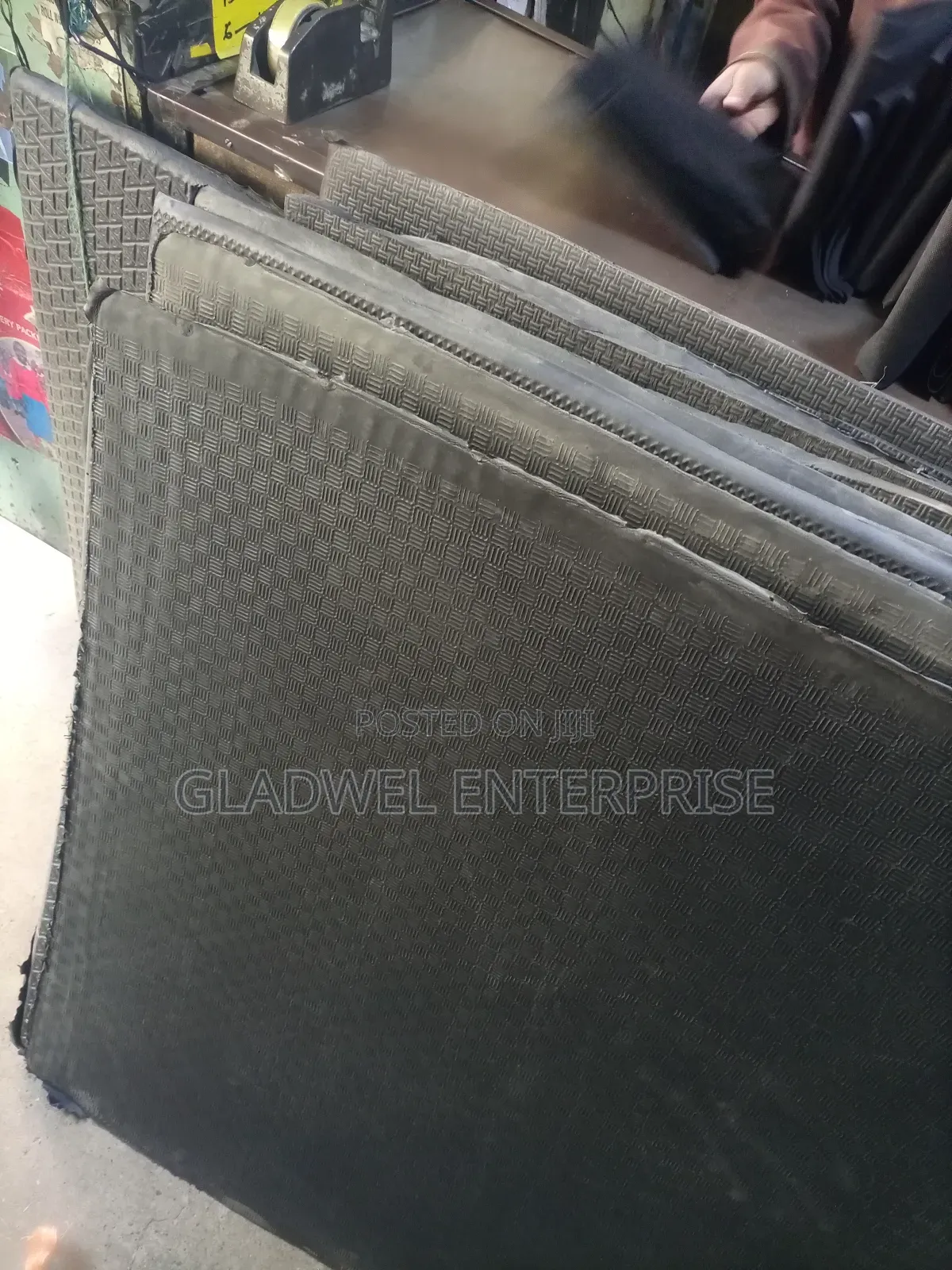 High Density 5/3 Rubber Cow Mattress Thick And Quality