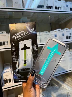 Google Pixel 8 Pro Easy Auto Alignment Tray Screen Protector - main view