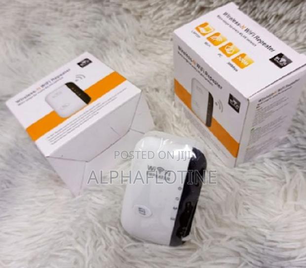 Wireless Wifi Repeater 300mbps Wifi Extender Long Range - main view