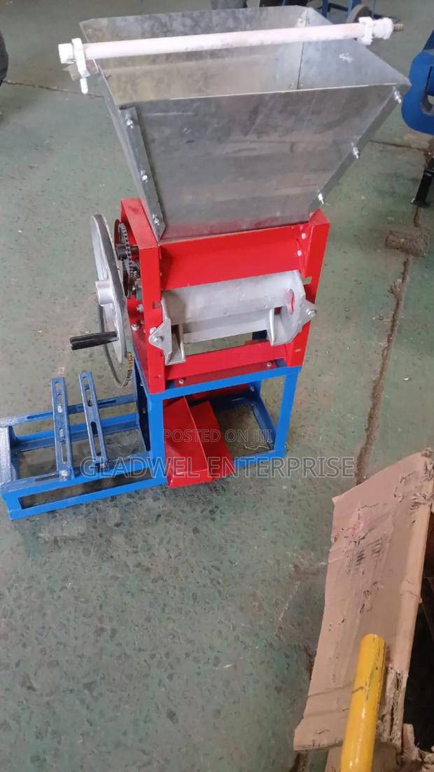 Coffee Pulper Machine You Can Use Motor or Engine - main view