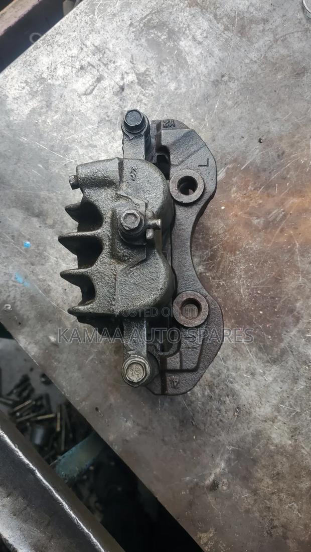 Nissan Yd 27 Brake Calliper - thumbnail 2