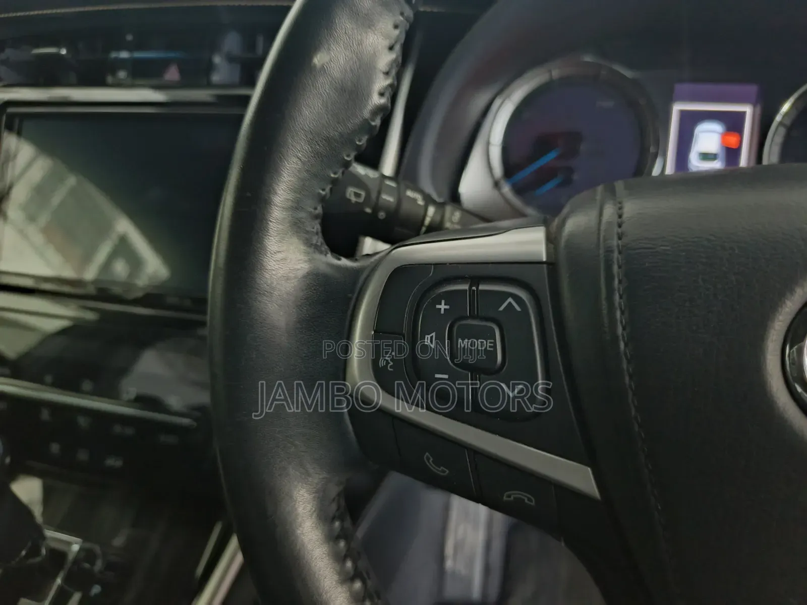 Toyota Harrier 2.5 Hybrid 4WD 2019 White
